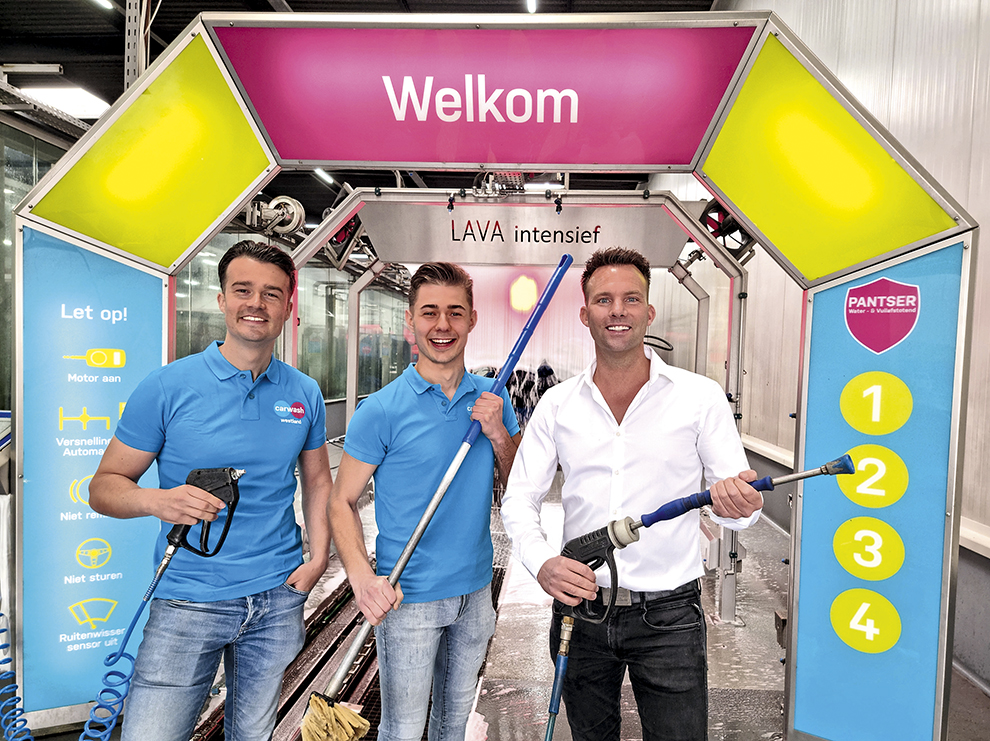 CARWASH WESTLAND NAALDWIJK  ‘Carwash Westland bestaat 10 jaar’