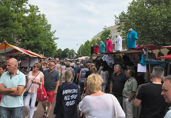 Regio nieuws Wateringen: Wateringse braderie groot succes’