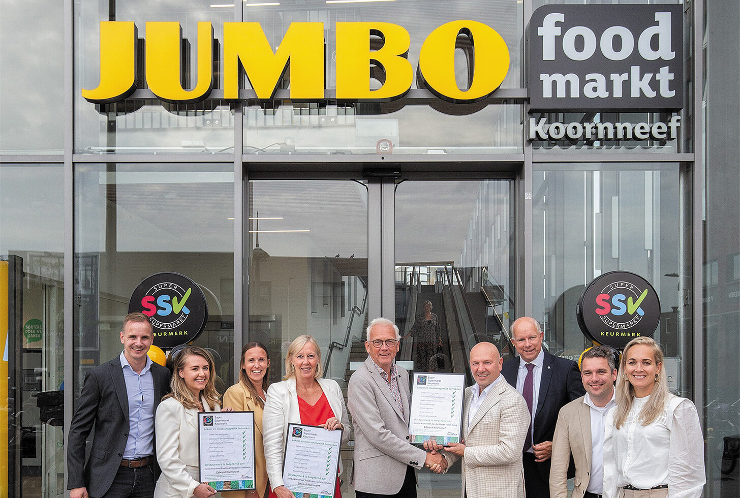 Jumbo Koornneef ontvangt het Super Supermarkt Keurmerk