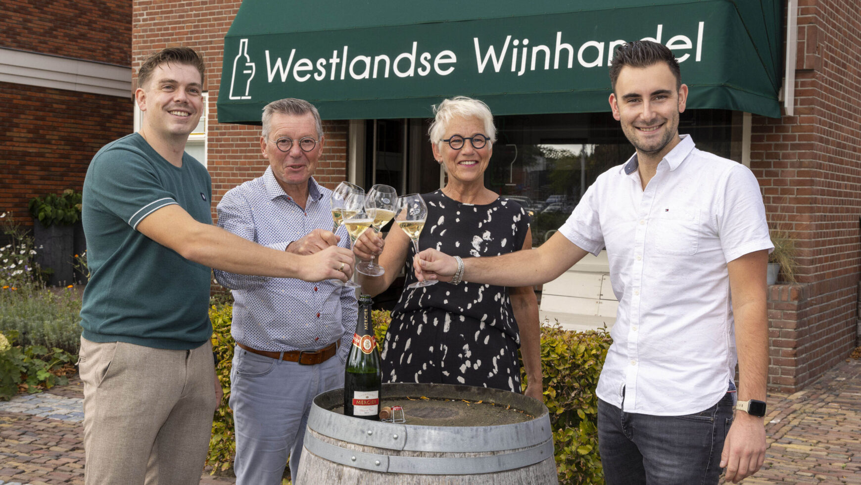 Jonge Westlanders zetten Westlandse Wijnhandel voort