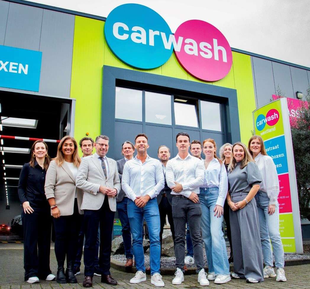College en MKB Westland zetten Carwash Westland in het zonnetje op de Dag van de Ondernemer