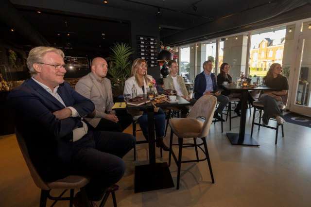 071125wl jurybezoek yta MKB 15