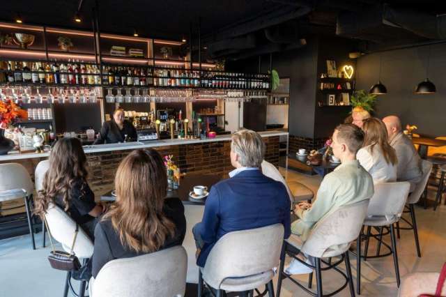 071125wl jurybezoek yta MKB 16