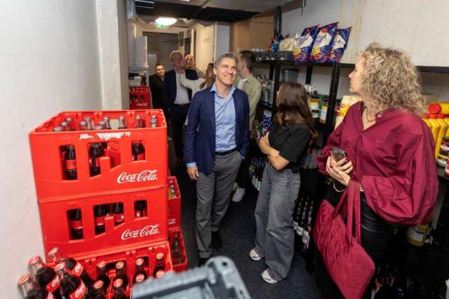 071125wl jurybezoek yta MKB 20