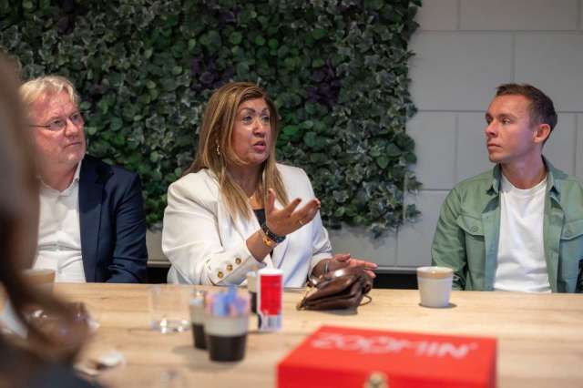 071125wl jurybezoek yta MKB 44