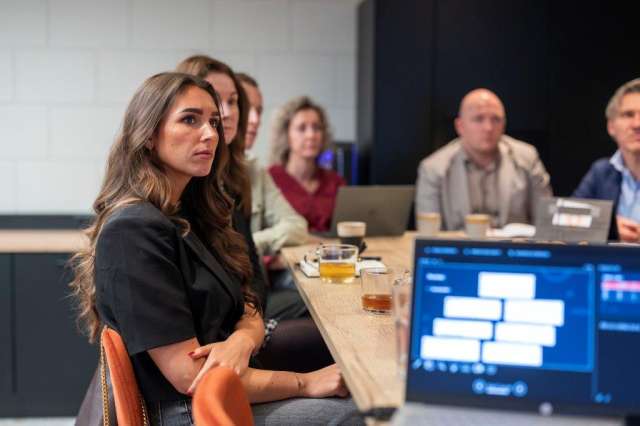 071125wl jurybezoek yta MKB 50