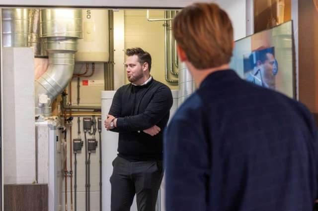 071125wl jurybezoek yta MKB 69