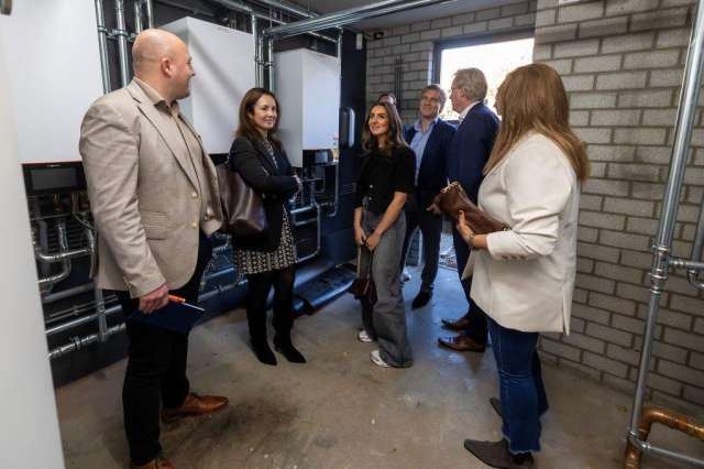 071125wl jurybezoek yta MKB 77