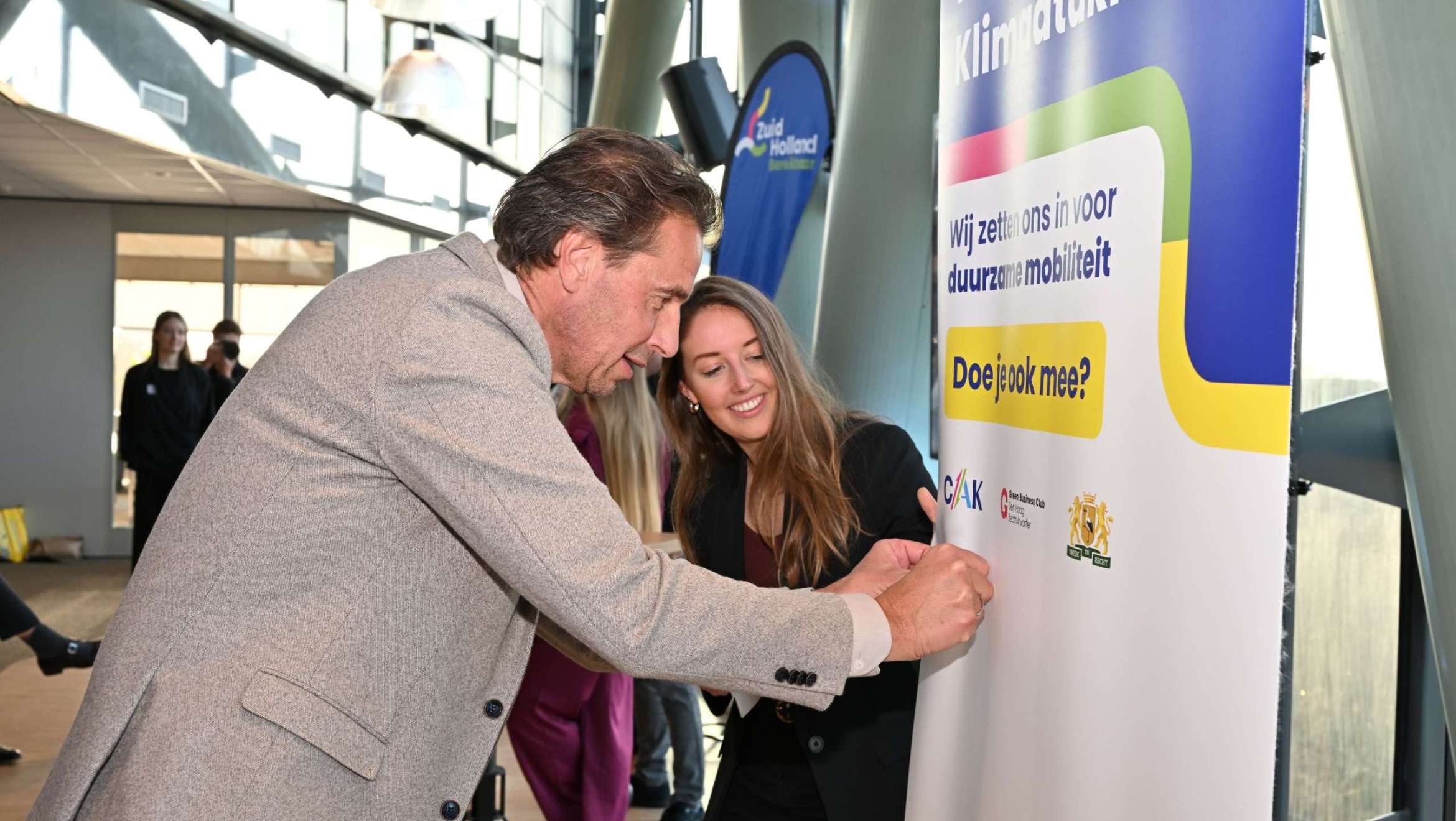 MKB Westland ondertekent intentieverklaring Haags Klimaatakkoord